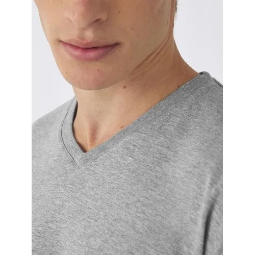 Exact V-Neck