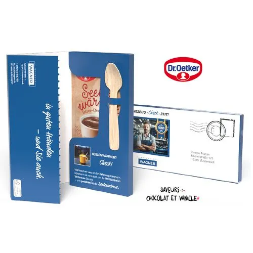 PUDDING DR. OETKER EN TASSE dans une boîte de mailing