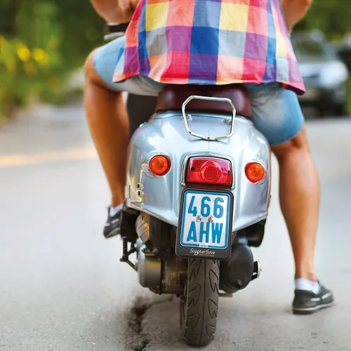 Support Plaque Immatriculation Personnalisable - Plastique Recyclé