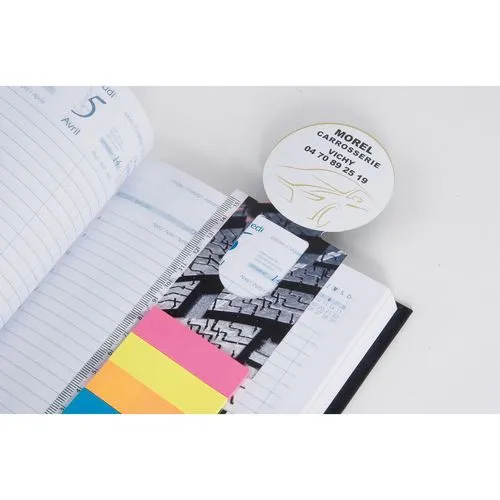 Marque-page multifonction avec notes adhésives repositionnables