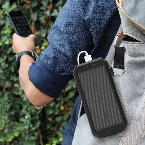 BATTERIE DE SECOURS SOLAIRE RENFORCEE ANTI-CHOCS 10 000 MAH