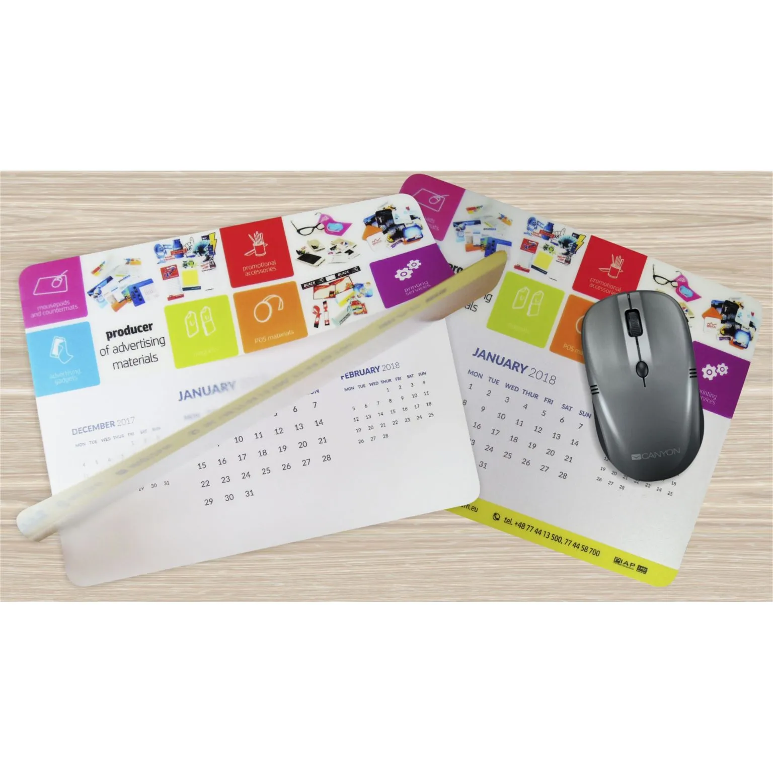 2en1 - Tapis de souris et calendrier avec 12 pages détachables