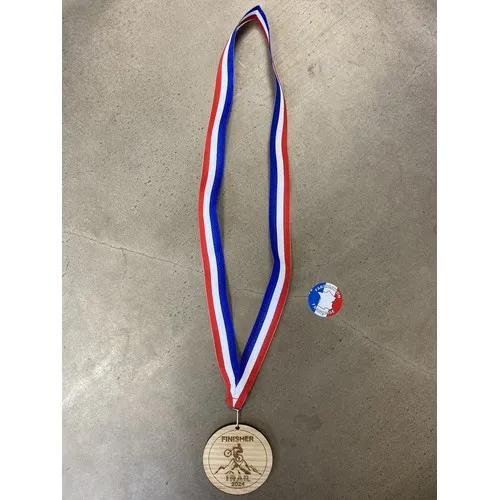 Médaille en Bois de Chêne Personnalisée - Fabrication Française