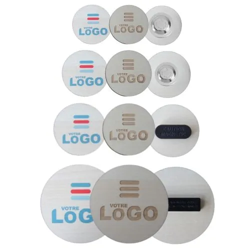 Badge en bois AIMANTÉ - France Carré 30 mm Bois véritable