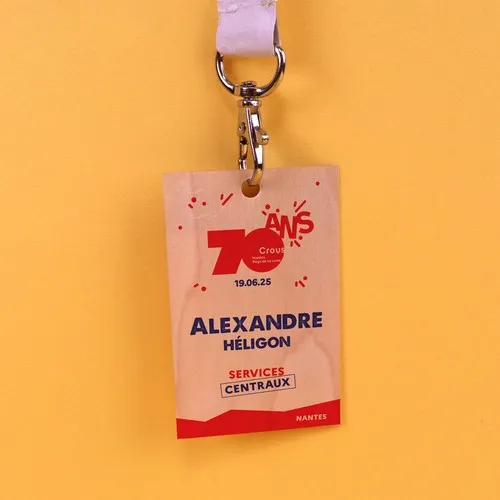 Badge Bois Magnétique Personnalisable - Fabrication Française