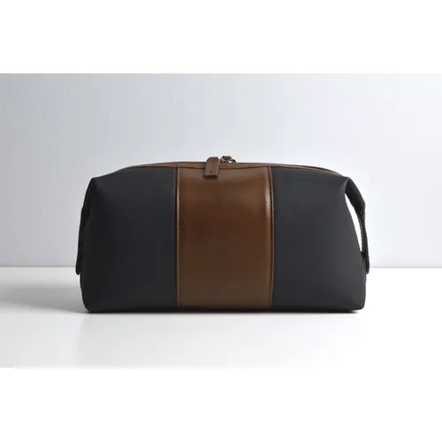 Trousse de toilette cuir personnalisable haut de gamme