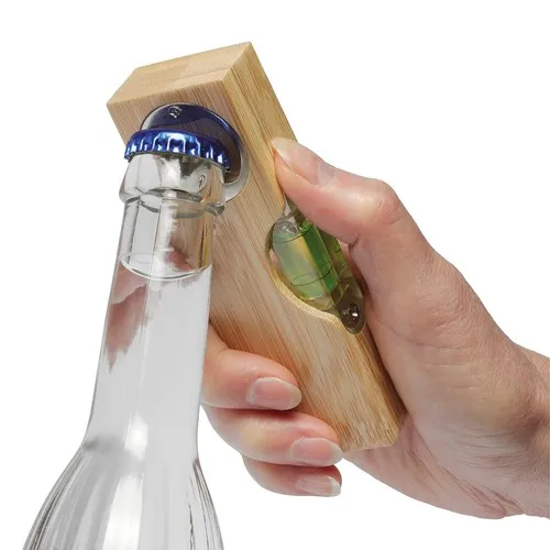 Niveau à bulle en bambou avec ouvre-bouteille personnalisable