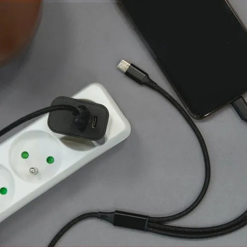 CHARGEUR SECTEUR USB TYPE-C 15W + USB-A - NOIR