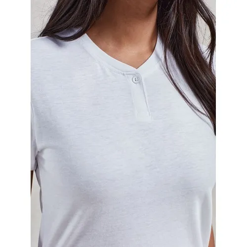 Women's 'Comis' Sustainable Tee