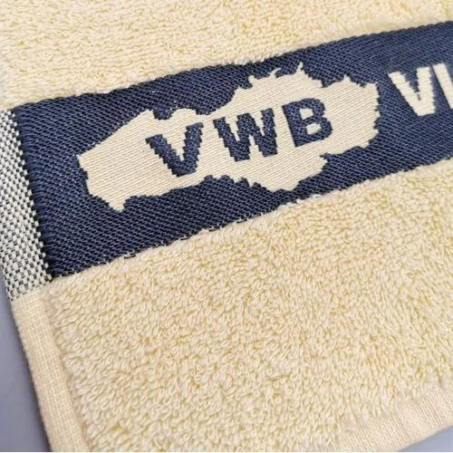 Serviette Éponge Personnalisée avec Logo Tissé Jacquard