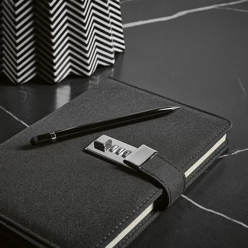 Carnet Melville rPET, fermeture métal, 192p 70g/m²