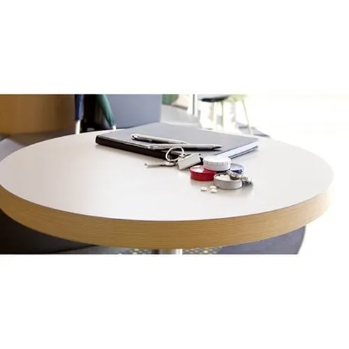 Boîte en metal de bonbons à la menthe