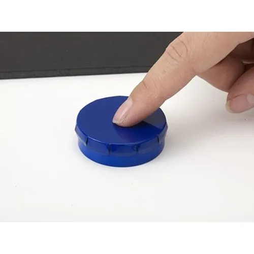 Boîte en metal de bonbons à la menthe