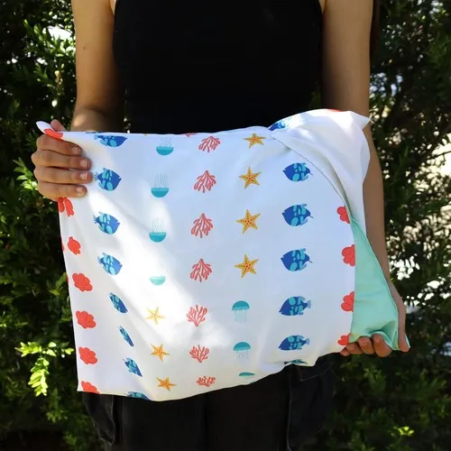 Housse de coussin en RPET personnalisable par sérigraphie