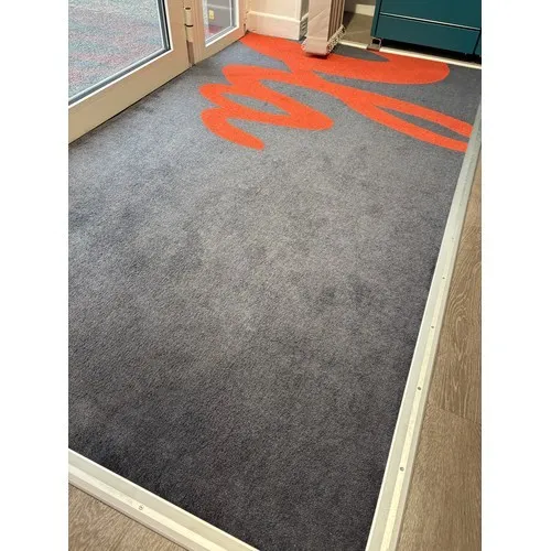 Tapis d'entrée personnalisé pour dépression de sol - Impression logo
