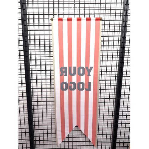 Kakémonos Personnalisés - Drapeaux Publicitaires sur Mesure