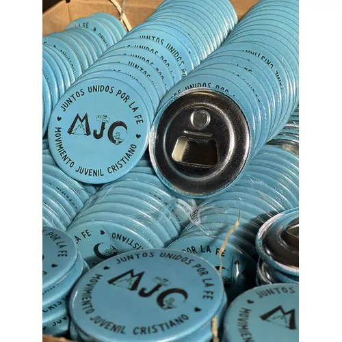 Badge Décapsuleur Personnalisé avec Aimant - Ø59mm