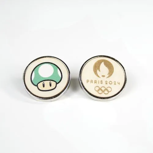 Pin's ROND Bois 25 mm - France - Gris Argent