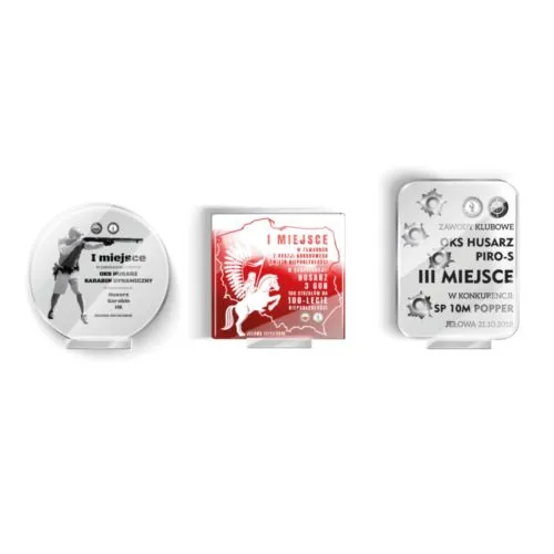 Trophées Plexiglass Personnalisés - Gravure Laser & Impression sur Mesure