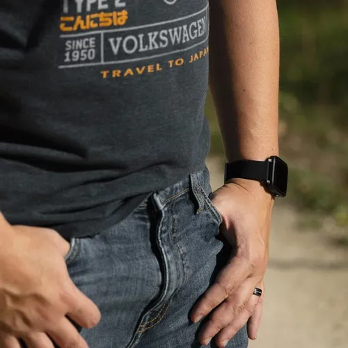 MONTRE CONNECTEE NOIRE AVEC UN ECRAN TACTILE 1,85"