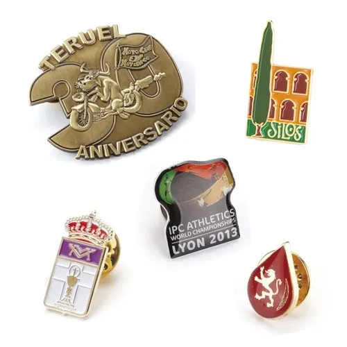 Pin's Plexiglass Personnalisés - Forme et Taille sur Mesure