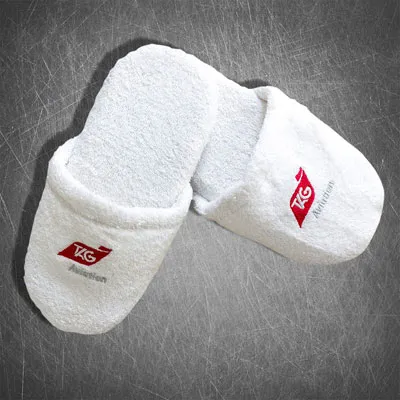 Pantoufles Personnalisées sur Mesure - Confort et Image de Marque