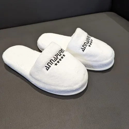 Chaussons de luxe en velours éponge avec broderie personnalisée