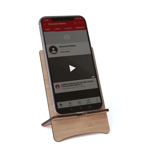 Support téléphone bambou personnalisable avec passage de câble