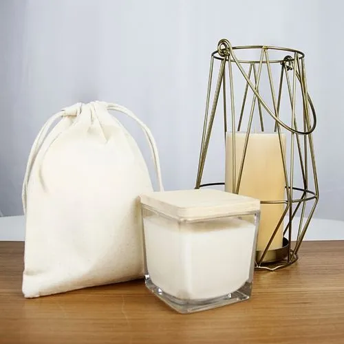 Bougie végétale GRASSE Carré 190g - Baies givrées