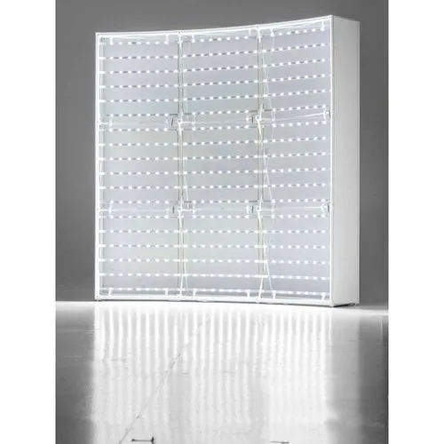 Stand Pop-Up Incurvé 3x3m avec Système SEG et Éclairage LED