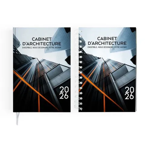 AGENDA CARRE 1 JOUR CREATION 2026 - 140 x 210 mm - COUVERTURE RIGIDE EMBOITEE QUADRI