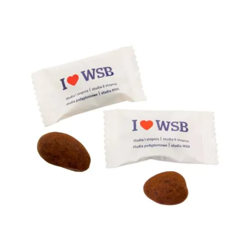 Amandes dans des sacs