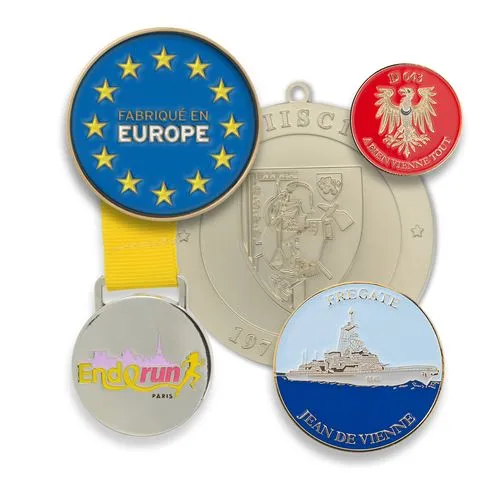 MÉDAILLE ET PRESSE-PAPIERS- MADE IN EUROPE