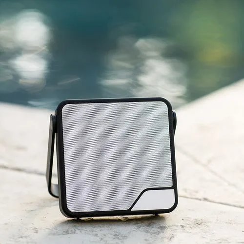 Enceinte Dipster rABS,1800mAh Autonomie jusqu’à 10h Etanche IPX7