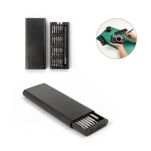 ATOM. Jeu de tournevis avec différentes pointes magnétiques en acier au carbone