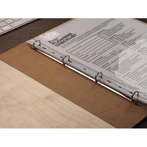 Classeur documentaire en bois de bouleau avec anneaux personnalisable