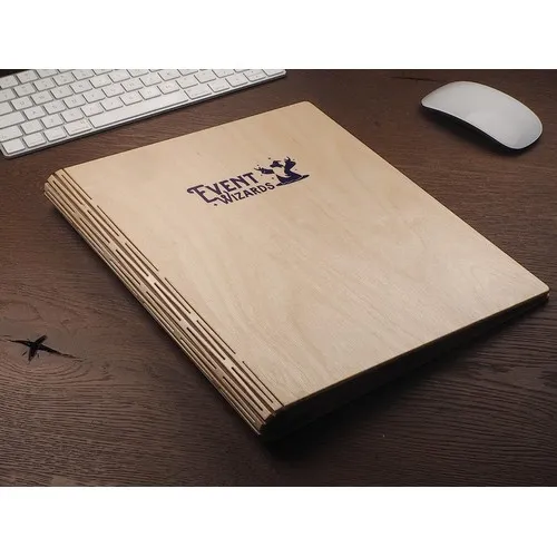 Classeur documentaire en bois de bouleau avec anneaux personnalisable