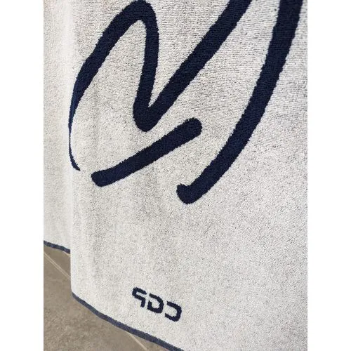 Serviette jacquard personnalisée en fils teints - Logo tissé sur mesure