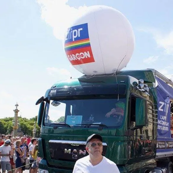 Ballons géants personnalisables sur trépied ou suspension