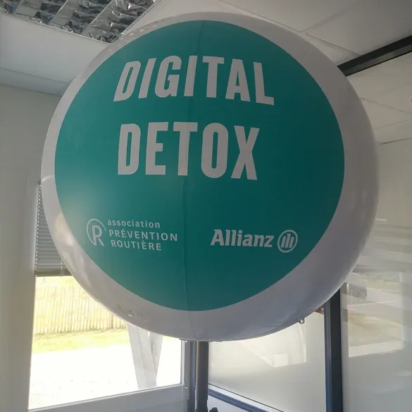 Ballon publicitaire géant sur trépied personnalisable