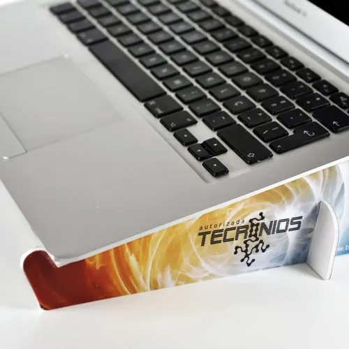 BASE PORTABLE EN PVC PERSONNALISABLE