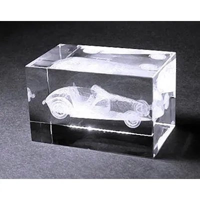 Bloc Laser 3D en Verre Optique 50x50x80mm - Trophée Personnalisé