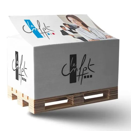 Bloc cube sur palette