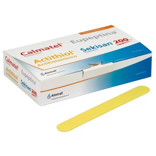 BOÎTE AVEC 50 ABAISSE LANGUES EN PLASTIQUE (14,5cm)