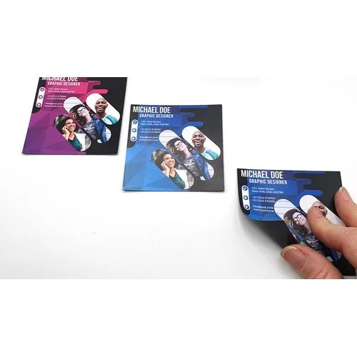 Magnet Publicitaire Personnalisé 6x6cm - Impression Quadri 0,5mm