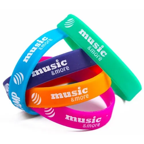 Bracelet PVC personnalisé - Support de communication portable et durable