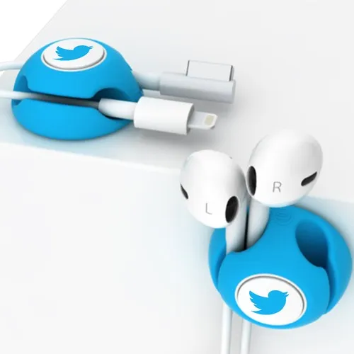 Clippi, Organisateur câbles par Gumbite