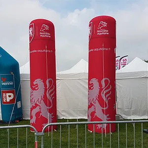 Publicité pour colonne et totem gonflable.