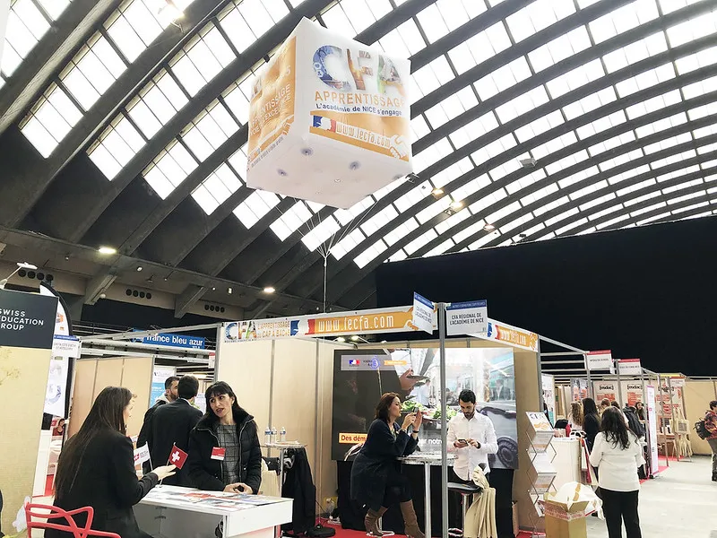 Fabrication de cube et formes spéciales gonflable.