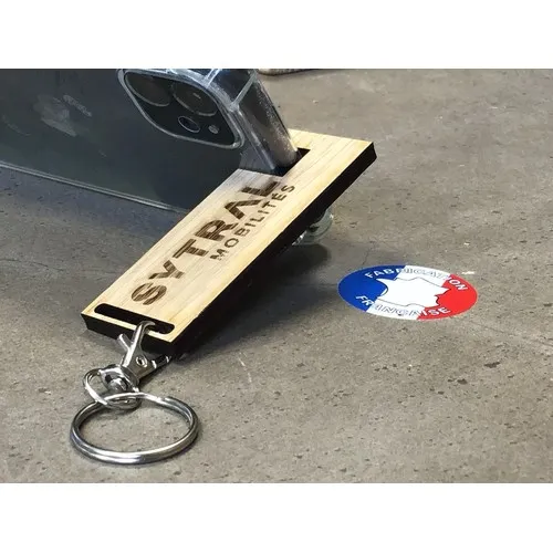 Porte-clés carré en chêne personnalisé - Fabrication française